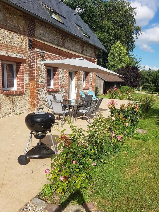 Les Gites Les Trois Chemins Pavilly Esterno foto